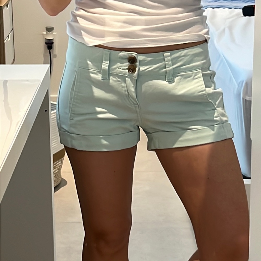 EXPRESS WOMEN SIZE 00 MINT COLOR SHORTS 98% cotton spandex thick waistband belt